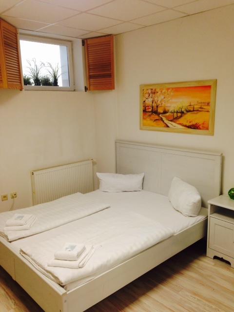 Airport Hostel Χαλμπεργκμόος Εξωτερικό φωτογραφία